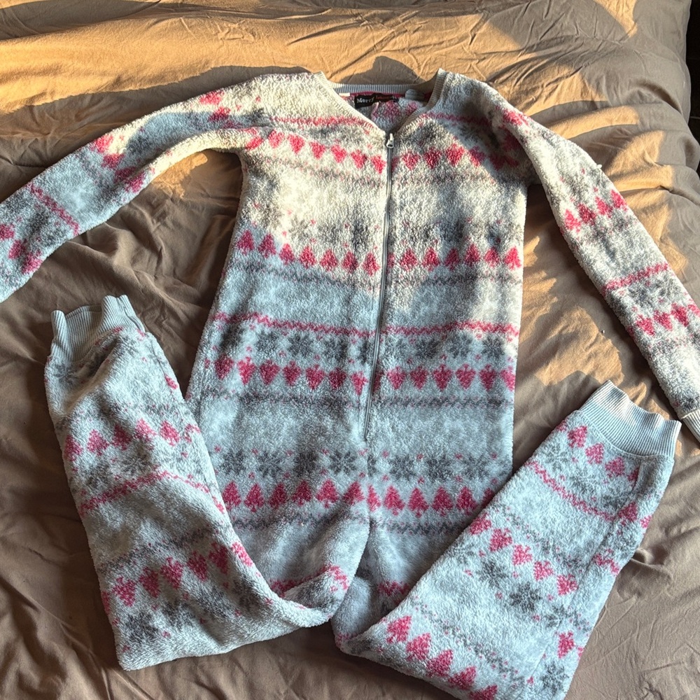 Adorable Pink and Gray Kids Pajama Set